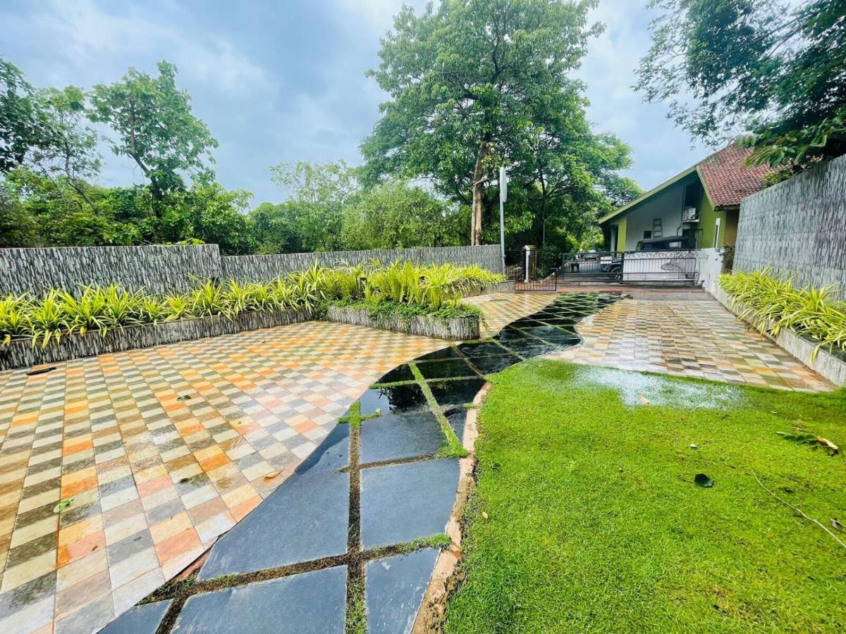 The Mayfield Resort, Vagator Anjuna Ngoại thất bức ảnh