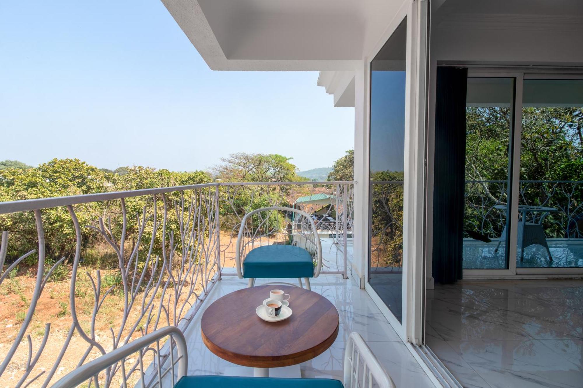 The Mayfield Resort, Vagator Anjuna Ngoại thất bức ảnh